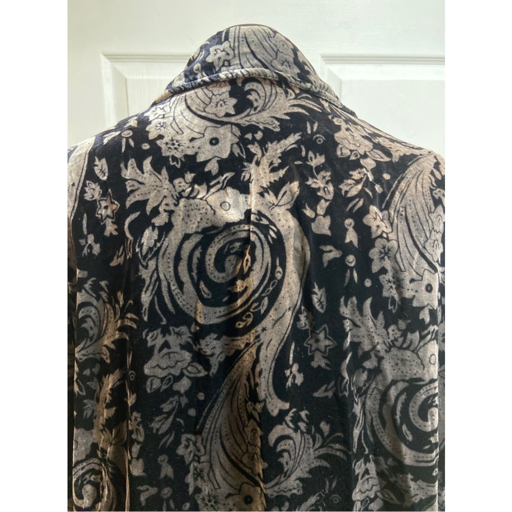 Coldwater Creek Women's Shirt Blouse XL Black Velvet Paisley Button-Down - Picture 8 of 10